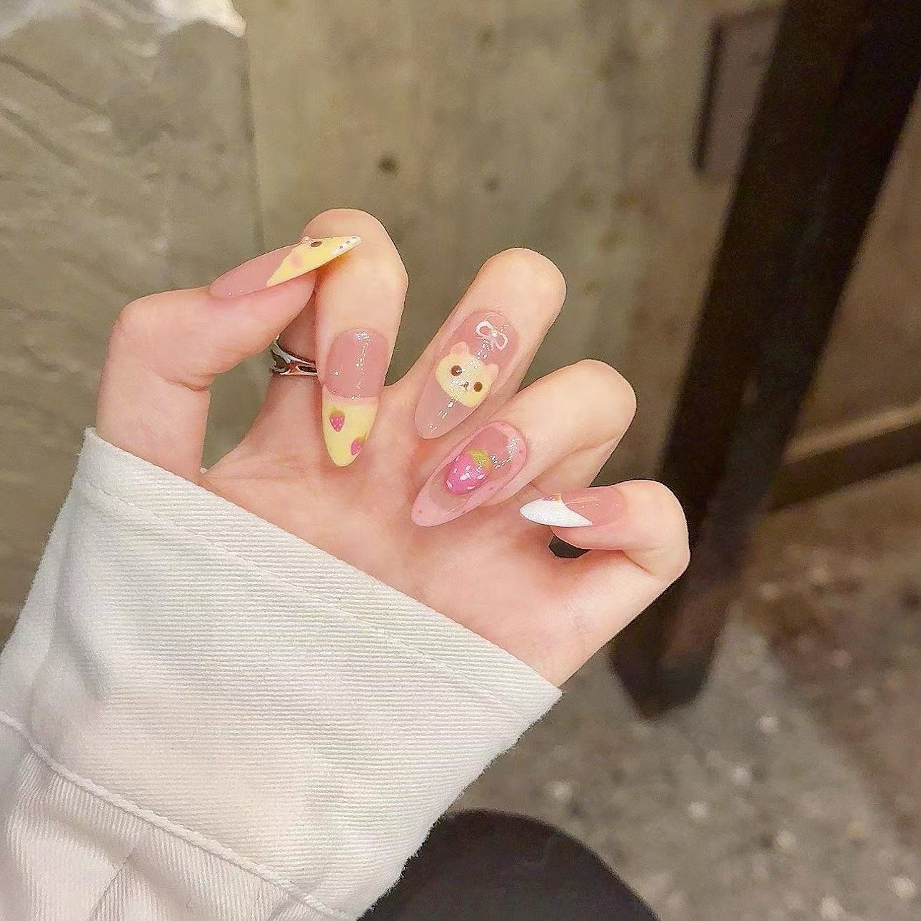 10 adet Saf El Preslenmiş Orta - Nail Art Strawberry incelemesi ve fiyatı